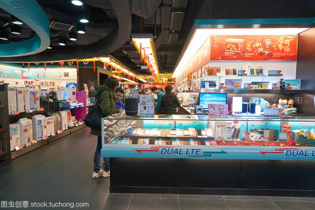 購物中心電子商店 電子產品銷售的現代體驗